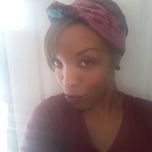 Meet your Posher, Toya